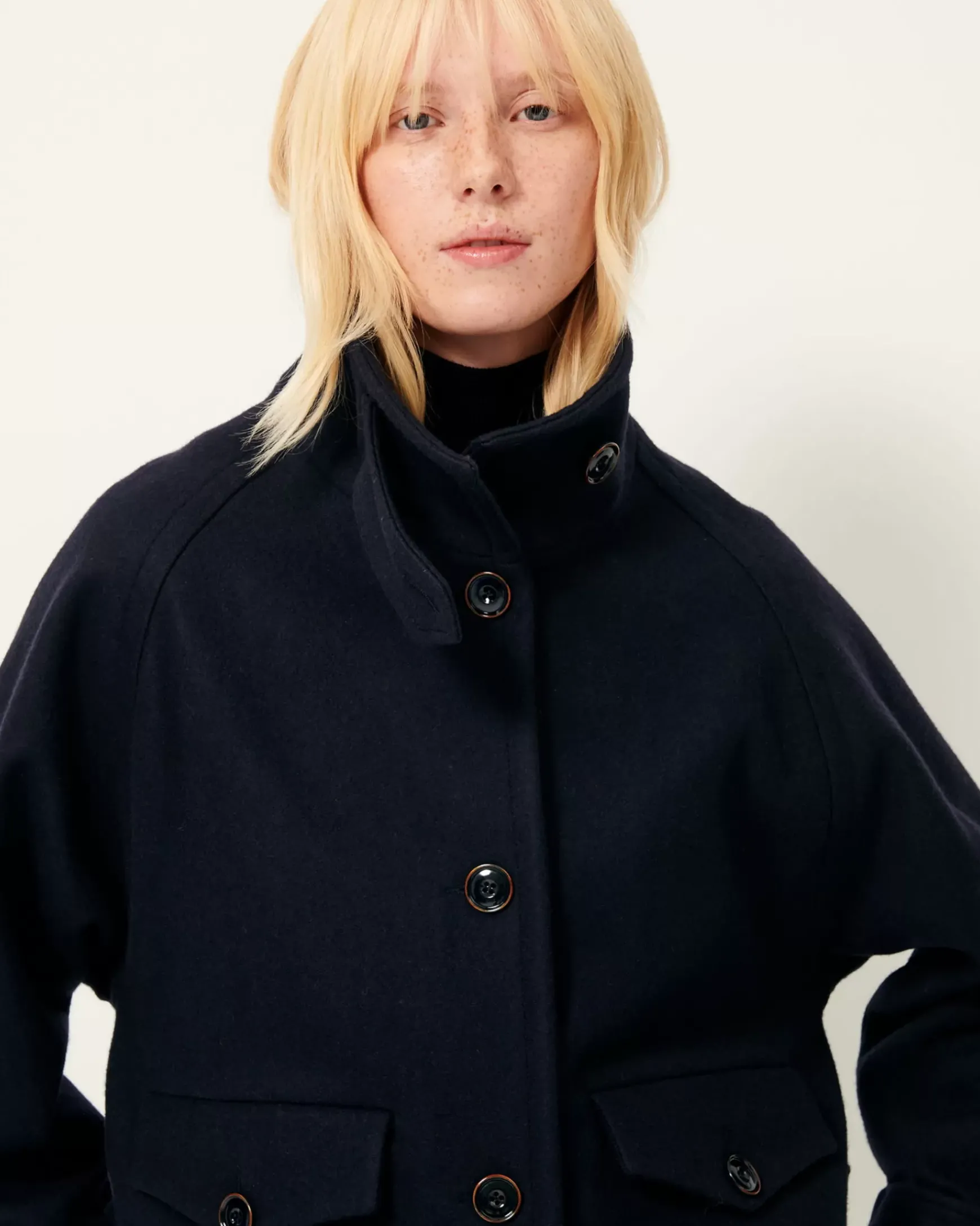 Shop Sessùn Lee wooly Navy